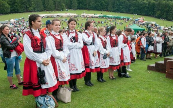 Dumitrel Toma: Ezer Székely Leány Napja – Ziua Celor O Mie de Fete Secuience 2017