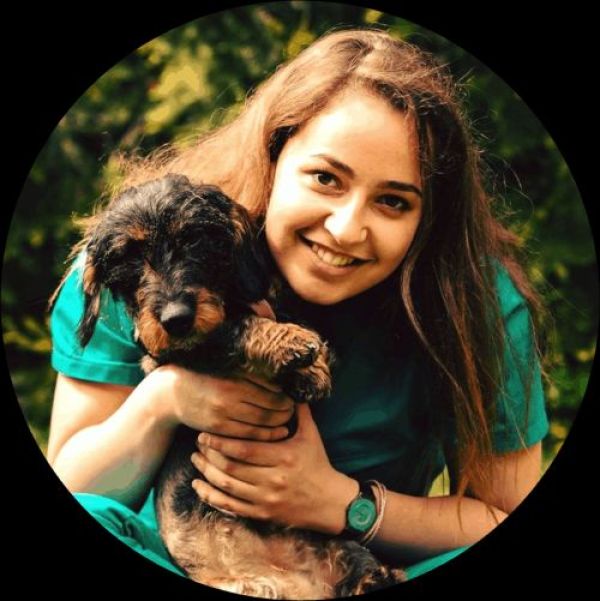 Aida Ilie: Demény Helga, prima femeie din România, care a înotat 24 de ore neîntrerupt!